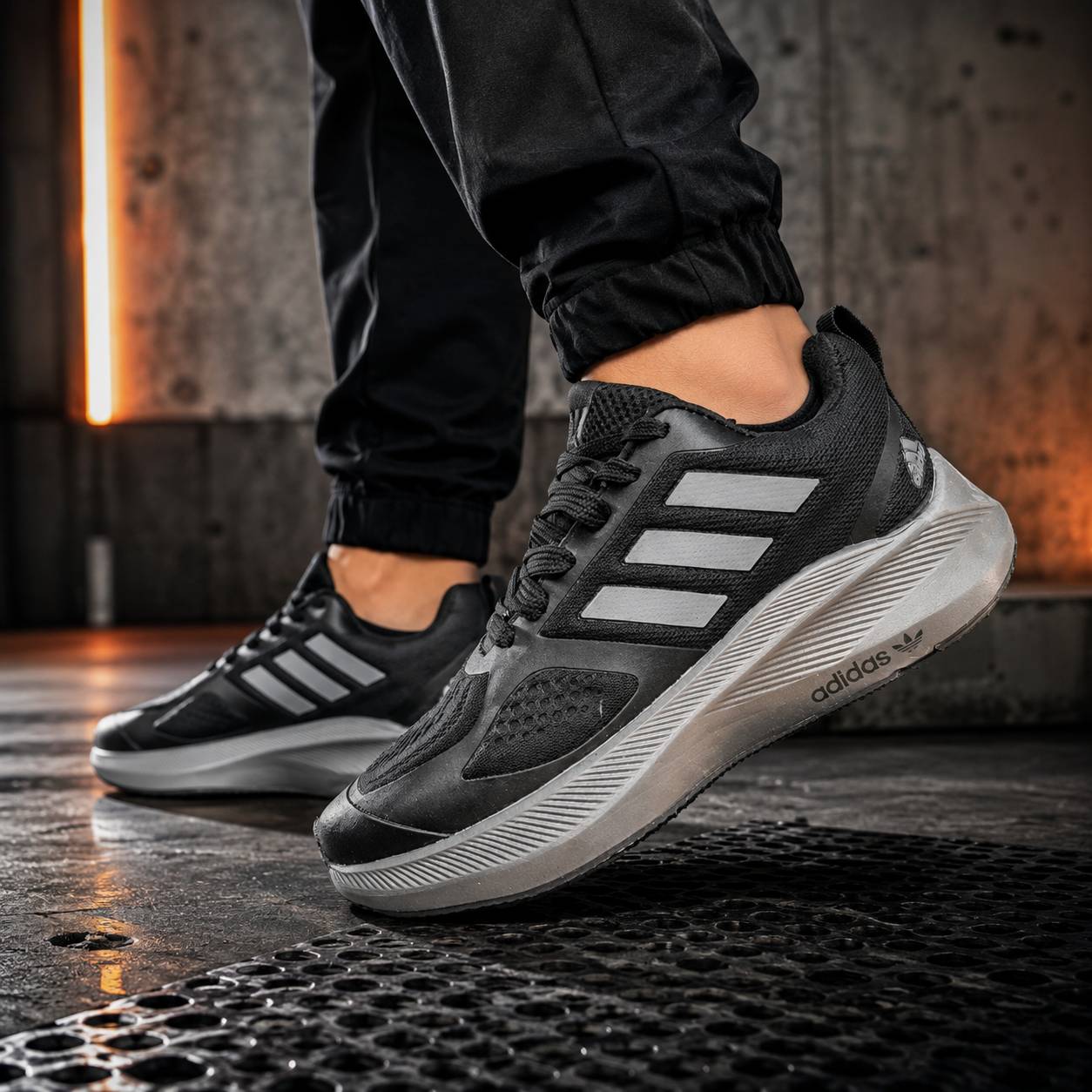 کفش ادیداس شیلد